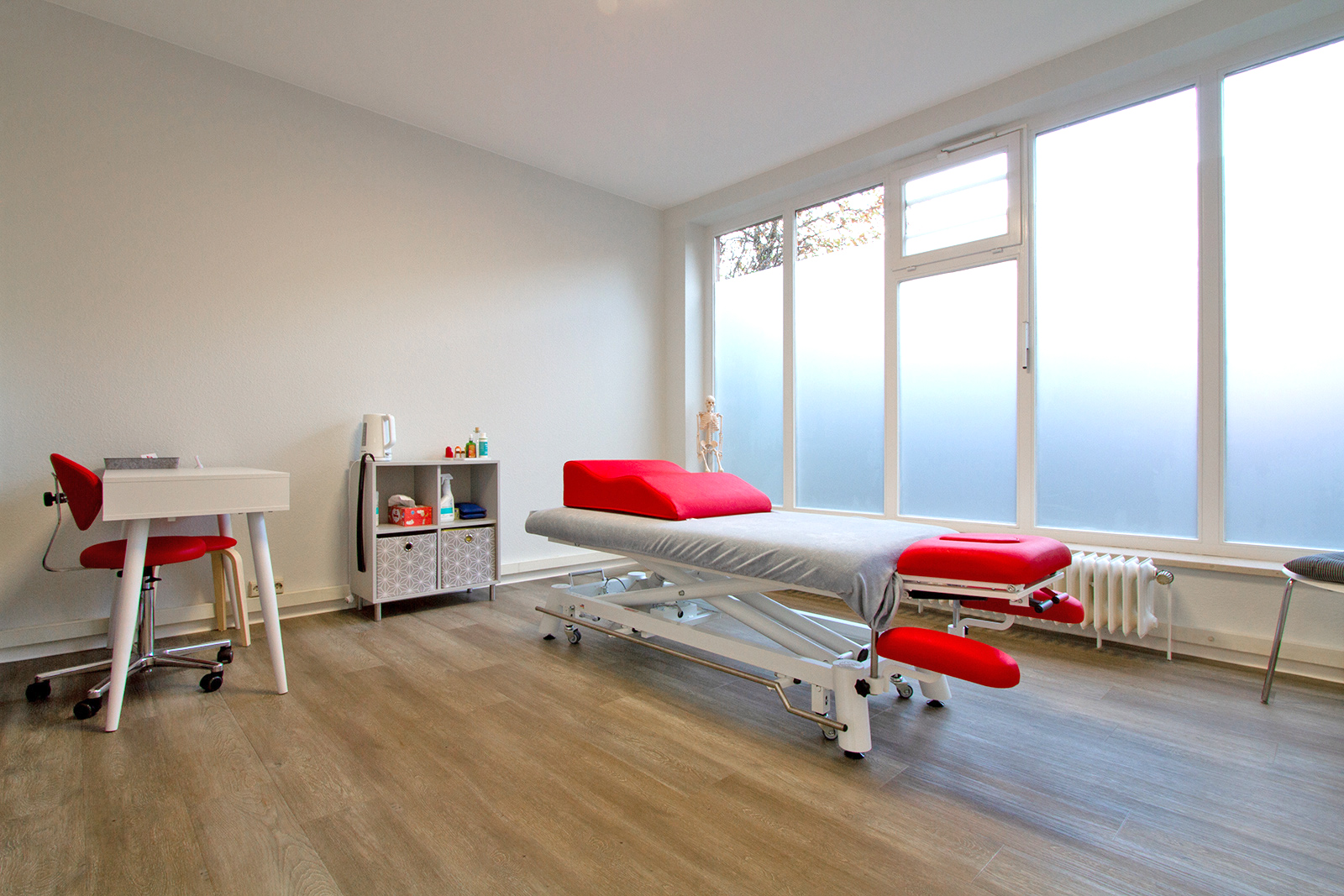 Physiotherapie Praxis Behandlungsraum Ansicht 2