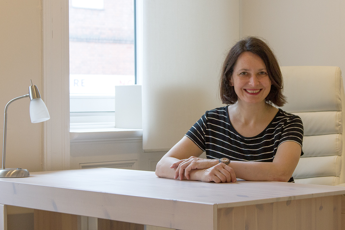 Physiotherapeutin und Praxisinhaberin Michaela Volk